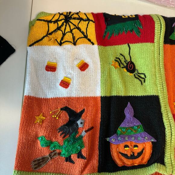 Vintage Tiara Halloween Zip Up Sweater Vest Size XL Embroidered Beaded 90s - Picture 11 of 13